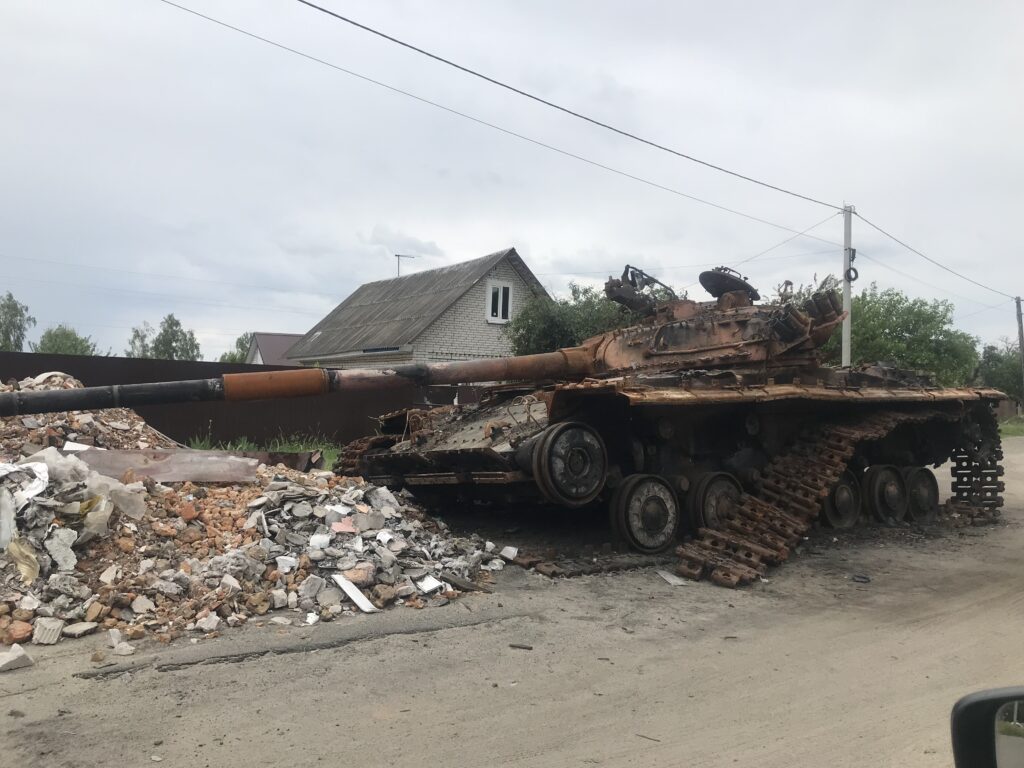 Допоможемо відбудуватися родині з с. Бузова